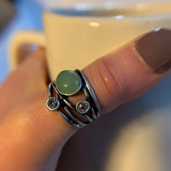 Beautiful Multi-Ring - Picture 4 of 4